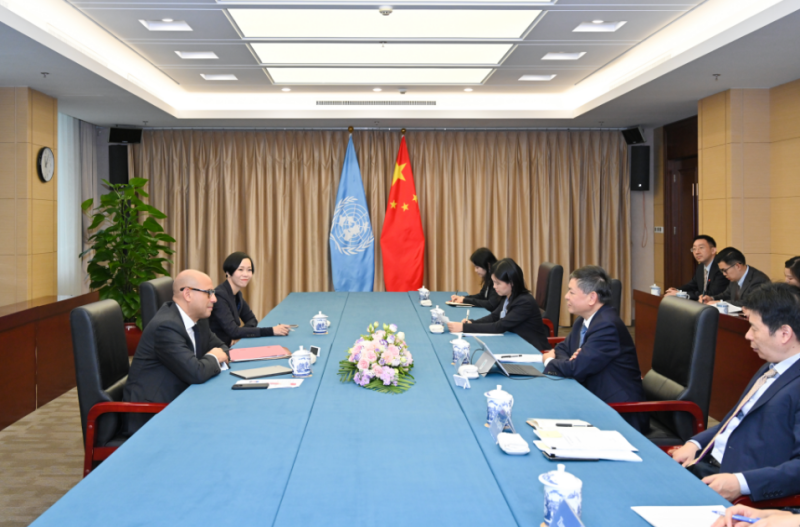 生態(tài)環(huán)境部部長黃潤秋會見《聯(lián)合國氣候變化框架公約》秘書處執(zhí)行秘書西蒙·斯蒂爾