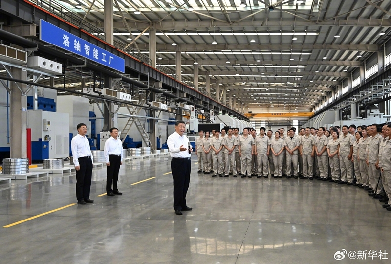 習(xí)近平在河南洛陽市考察調(diào)研